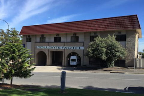 Tollgate Motel - Queensland Tourism 0
