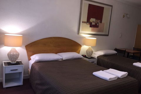 Tollgate Motel - Queensland Tourism 7