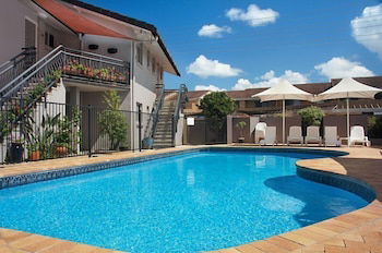 Lennox Head Beachfront Apartments - QLD Tourism 4