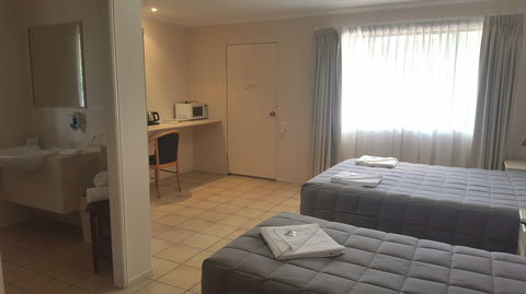 Biloela Palms Motor Inn - QLD Tourism 6