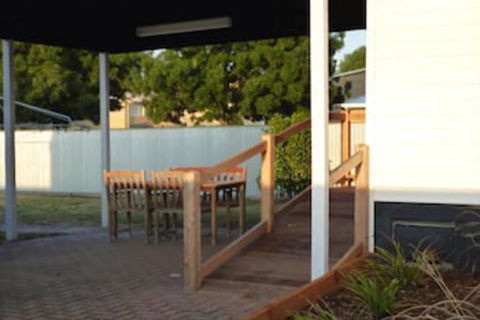Otway Gate Motel - QLD Tourism 0