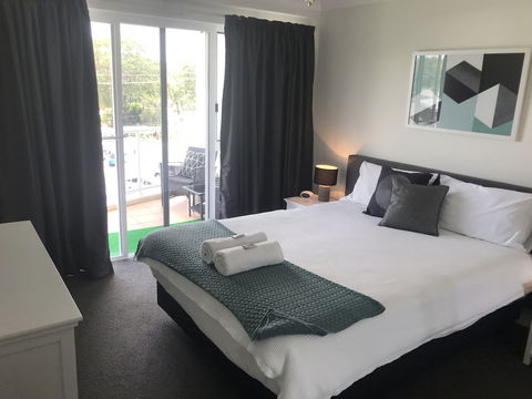Fairways Golf & Beach Retreat - Queensland Tourism 2