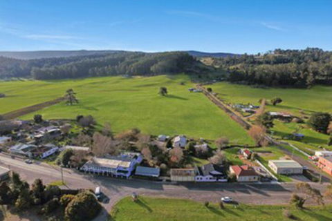 Mole Creek Guest House - QLD Tourism 3