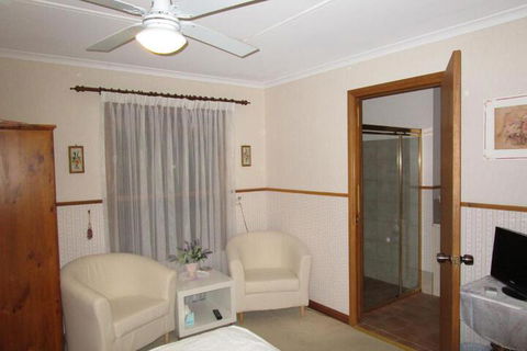 Southern Vales Bed & Breakfast - Queensland Tourism 4