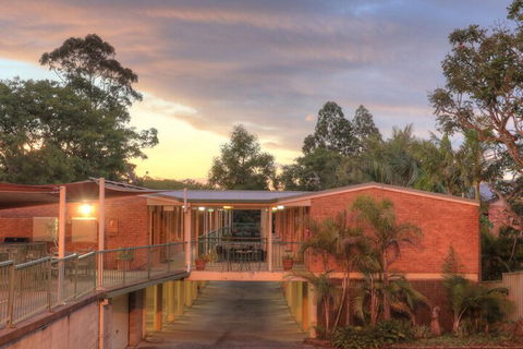 Bent Street Motor Inn - Queensland Tourism 2