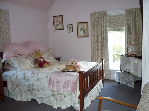 Old Colony Inn - QLD Tourism 6