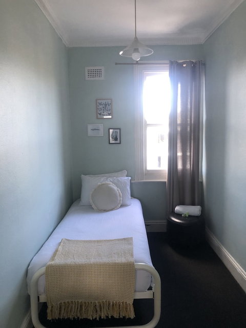 Grand Hotel Kiama - QLD Tourism 6