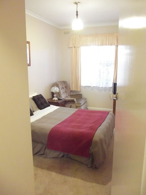 Lakes Entrance Holiday Units - Queensland Tourism 4