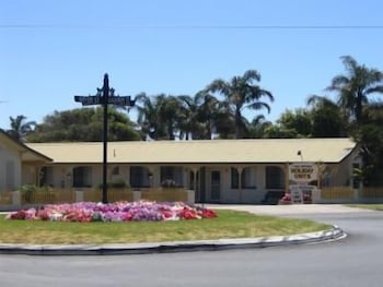 Lakes Entrance Holiday Units - Queensland Tourism 2