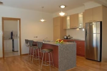 The Lakes Apartments - QLD Tourism 5