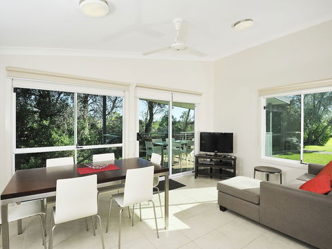 NRMA Eastern Beach Holiday Park - Queensland Tourism 4