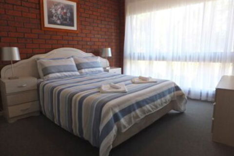 Paradise Holiday Apartments - Queensland Tourism 0