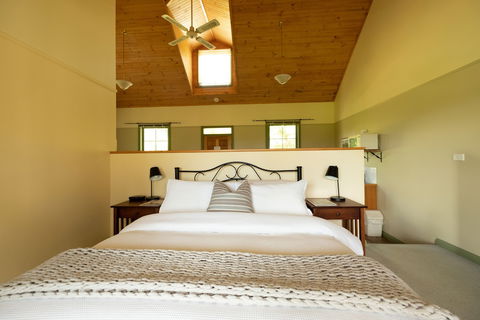 Clonmara Country House & Cottages - QLD Tourism 2