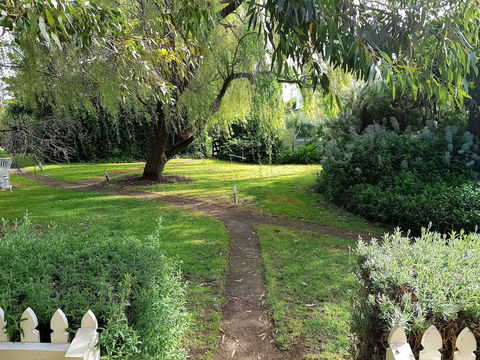 Clonmara Country House & Cottages - QLD Tourism 0