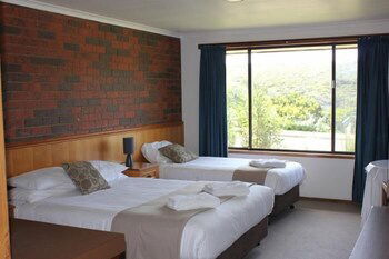 Southern Ocean Motor Inn - QLD Tourism 4