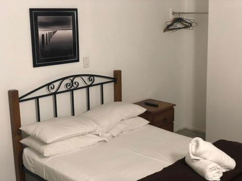 Airlie Waterfront Accommodation - Queensland Tourism 3