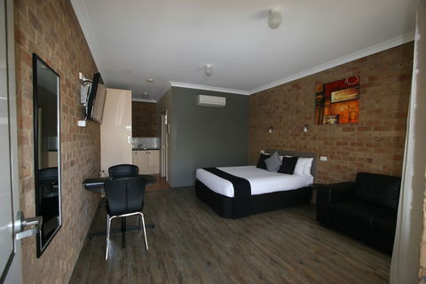 Bridges On Meninya Motel & Apartments - QLD Tourism 6