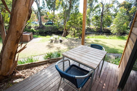 Lorne Foreshore Caravan Park - QLD Tourism 2