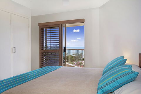 Costa Nova Holiday Apartments - Queensland Tourism 7