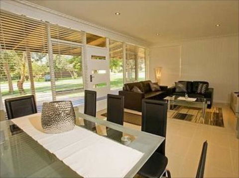 Phillip Island Accommodation - QLD Tourism 2