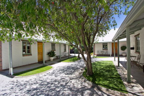 Tanunda Cottages - Queensland Tourism 1