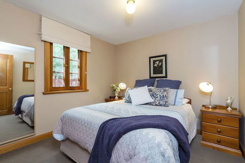 Tanunda Cottages - Queensland Tourism 6