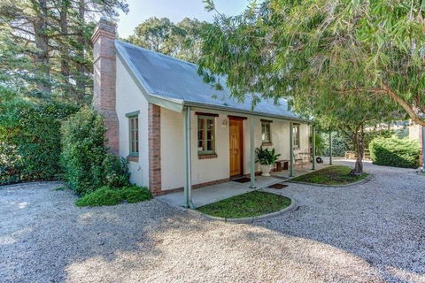 Tanunda Cottages - Queensland Tourism 3