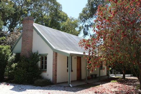 Tanunda Cottages - Queensland Tourism 5