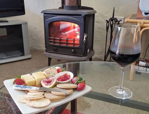 Milton Country Cottages - Queensland Tourism 1