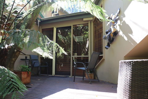Linden Gardens Rainforest Retreat - Queensland Tourism 0