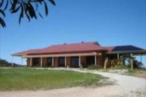 Clare View Accommodation - QLD Tourism 2