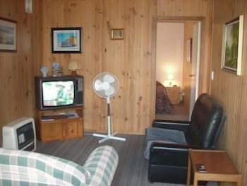 Apollo Bay Backpackers - QLD Tourism 1