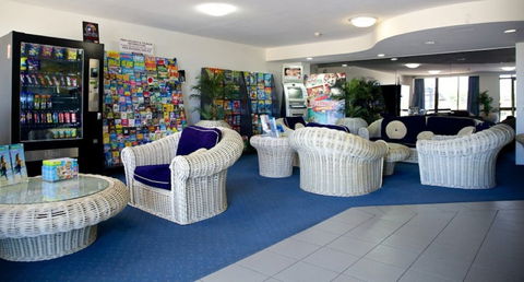 Silverton Holiday Apartments - QLD Tourism 4
