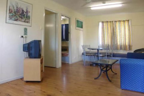 Park Beach Cabins - Queensland Tourism 5