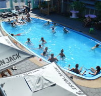 Youth Shack Backpackers - Hostel - QLD Tourism