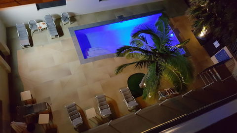 Wyuna Beachfront Holiday Apartments - Queensland Tourism 3