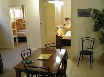 Nireeda Apartments Geelong - Queensland Tourism 4