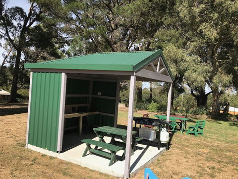 Woodmans Hill Motel - Queensland Tourism 0