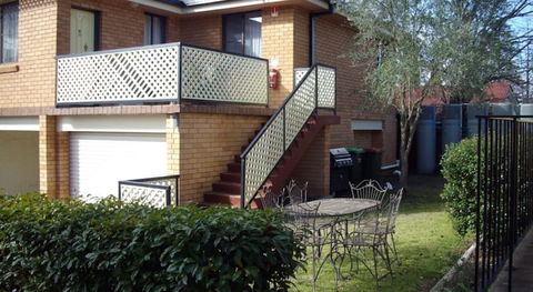 Estelle Kramer Motor Inn - QLD Tourism 0
