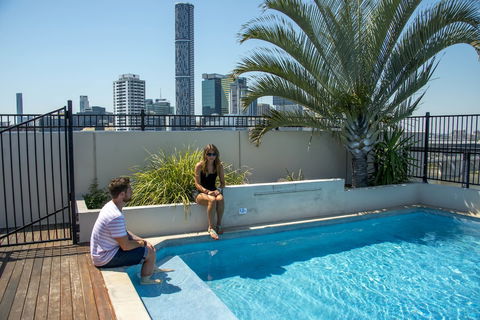Brisbane City YHA - Hostel - Queensland Tourism 2