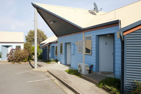 Portside Motel - QLD Tourism 3