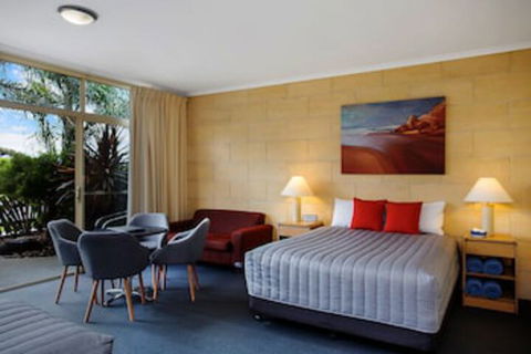 Portside Motel - QLD Tourism 0