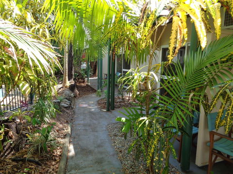 Rainforest Motel - Queensland Tourism 5