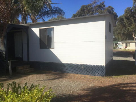 Pinjarra Caravan Park & Cabins - QLD Tourism 3