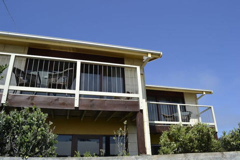 Loch Ard Motor Inn - Queensland Tourism 2
