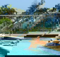 Beach on Sixth - Queensland Tourism