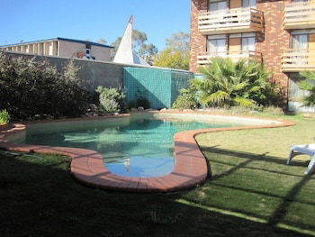 Desert Rose Inn Alice Springs - Queensland Tourism 2
