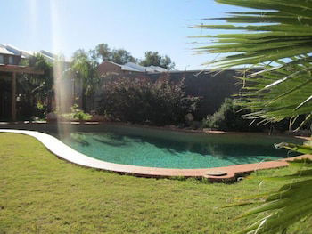 Desert Rose Inn Alice Springs - Queensland Tourism 0