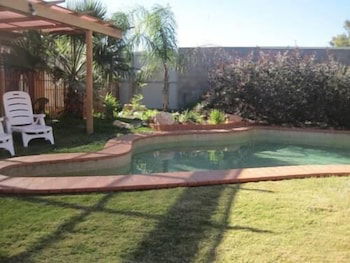 Desert Rose Inn Alice Springs - Queensland Tourism 1