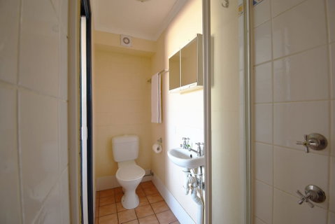 Caloundra Backpackers - Hostel - Queensland Tourism 0